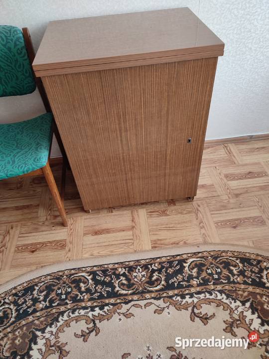 Maszyna do szycia elektryczna Łucznik sprawna Pozostałe Lubsko
