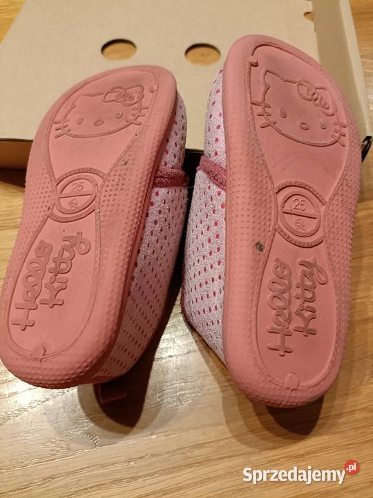 Papucie kapcie hello kitty 25 sprzedam