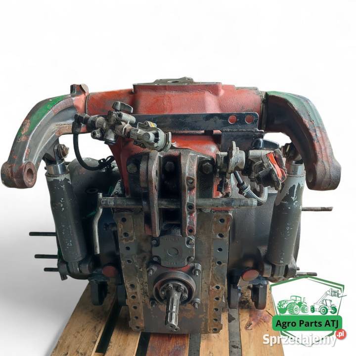 Skrzynia biegów Tylny most Podnośnik WOM Renault Ciechanowiec