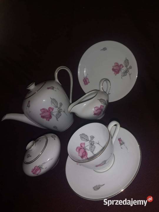 Serwis z różą
KPM Krister Germany z lat 1952 65 Porcelana i szkło