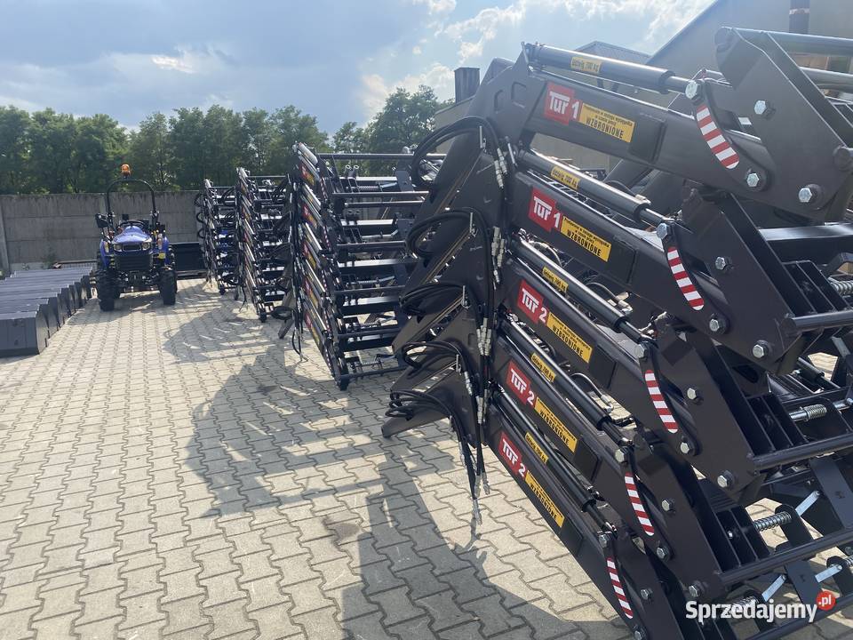 ŁADOWACZ CZOŁOWY C330T25 EURO RAMKA BRZESKO