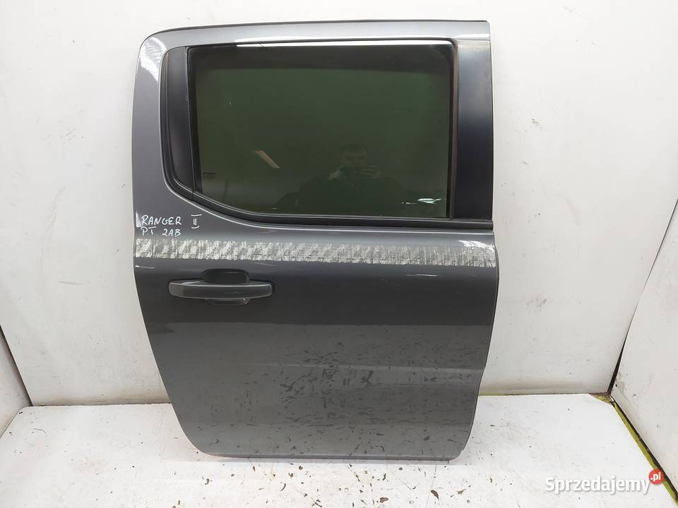 Ford Ranger VI 6 2024r DRZWI PRAWY TYŁ szary 2AB osobowe
