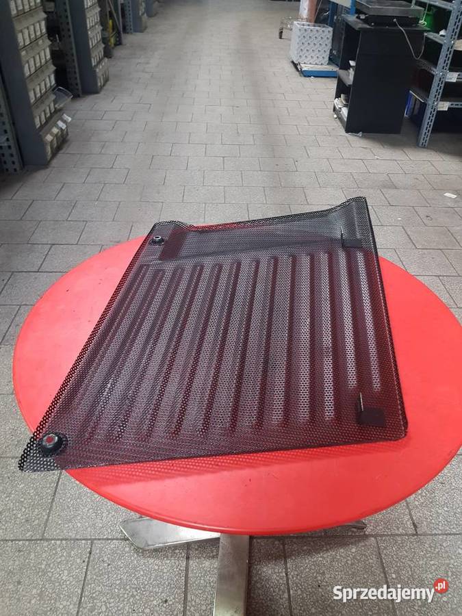 Siatka boczna prawa Ursus c385 83305010 Sulechów sprzedam