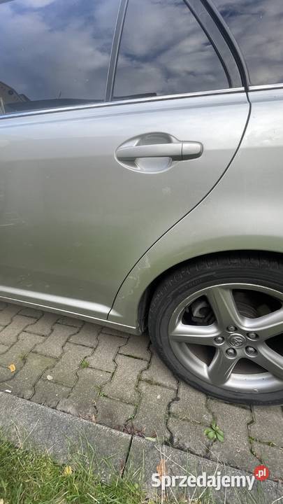 Toyota Avensis Kombi Zarejestrowany w Polsce Strzegom