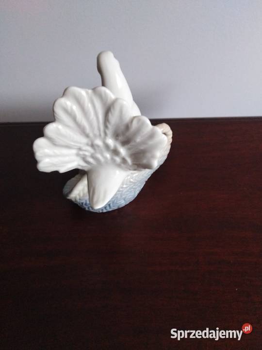 Porcelanowa figurka gołębią Valencia Made In Miejsce Piastowe