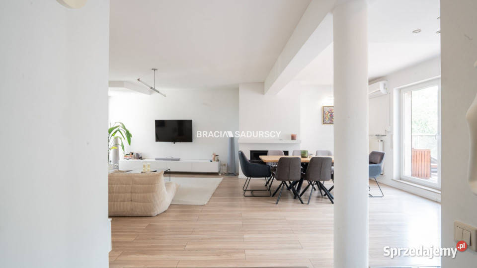 Mieszkanie 10389m2 3 pokoje Kraków Smocza apartamentowiec