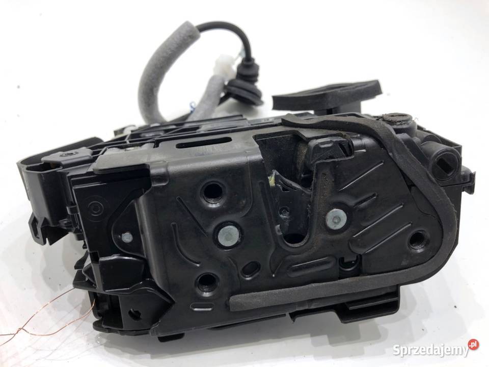 ZAMEK DRZWI PRAWY TYŁ SKODA FABIA III Hatchback osobowe