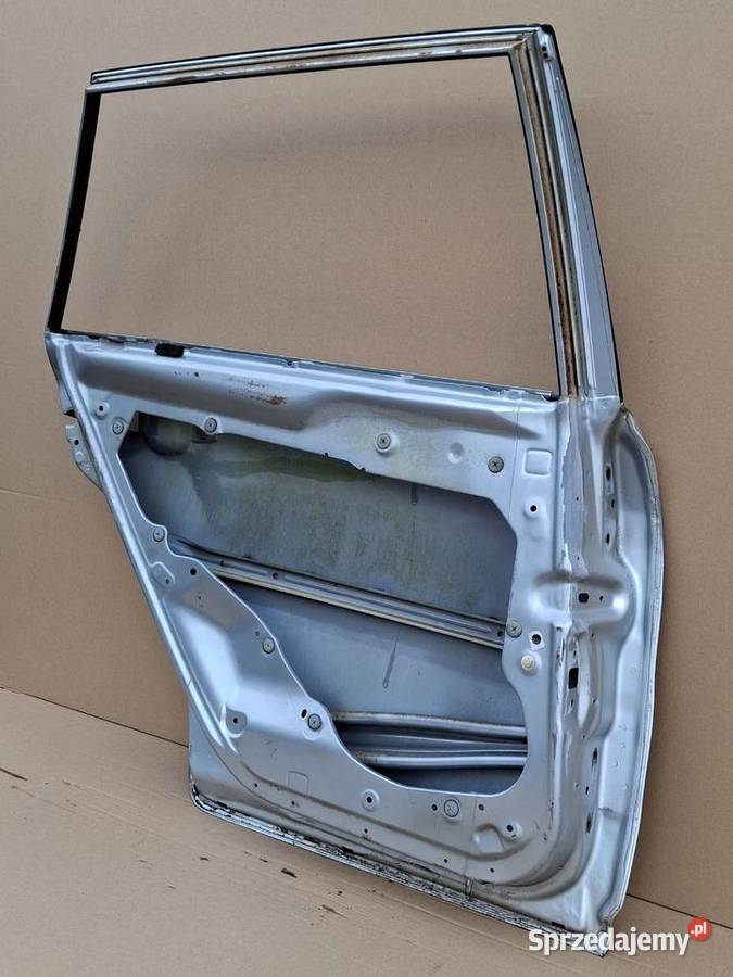 MAZDA 6 KOMBI DRZWI LEWY TYŁ LEWE TYLNE 0207