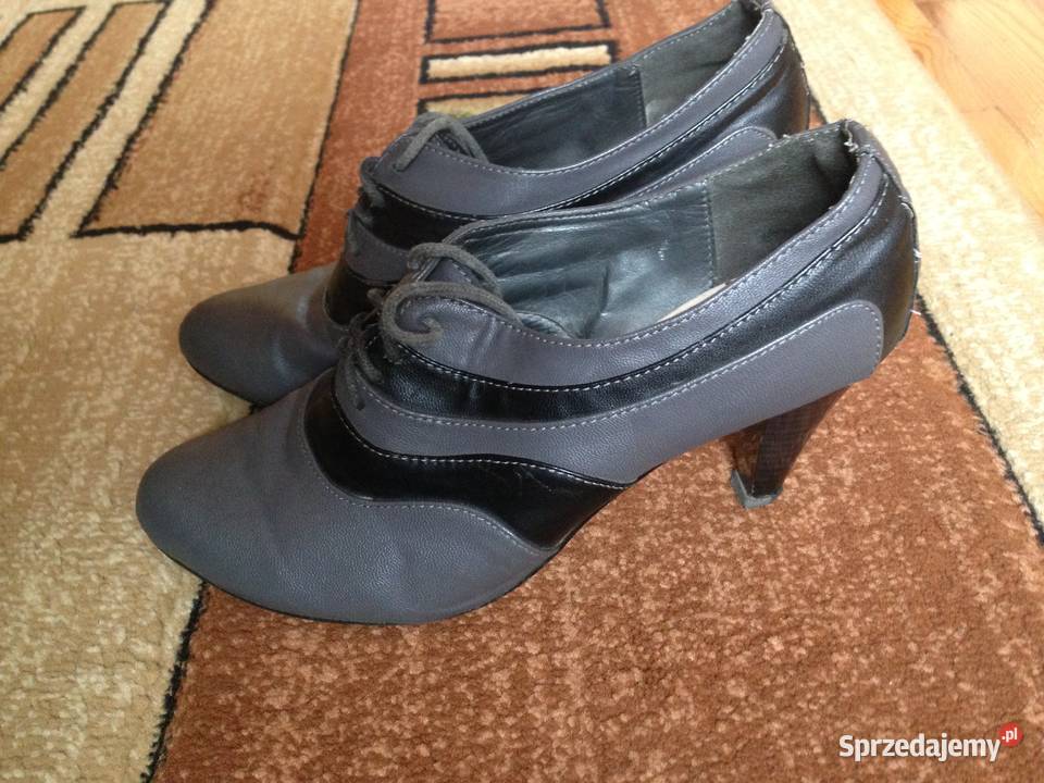 Buty na obcasie Hajnówka