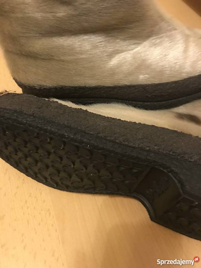 Śniegowce z foki 26cm