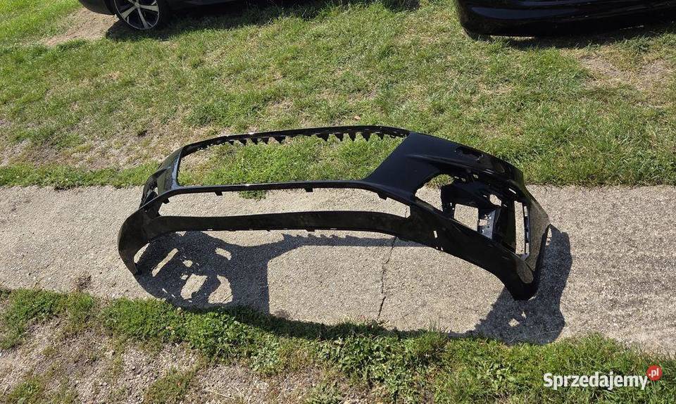 Zderzak przód przedni Audi A4 B9 Lift SLine osobowe dolnośląskie