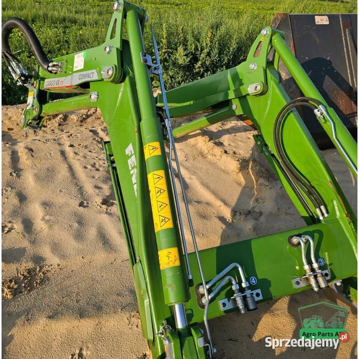 Ładowacz czołowy Fendt CARGO 4x75 Compact Fendt Ciechanowiec