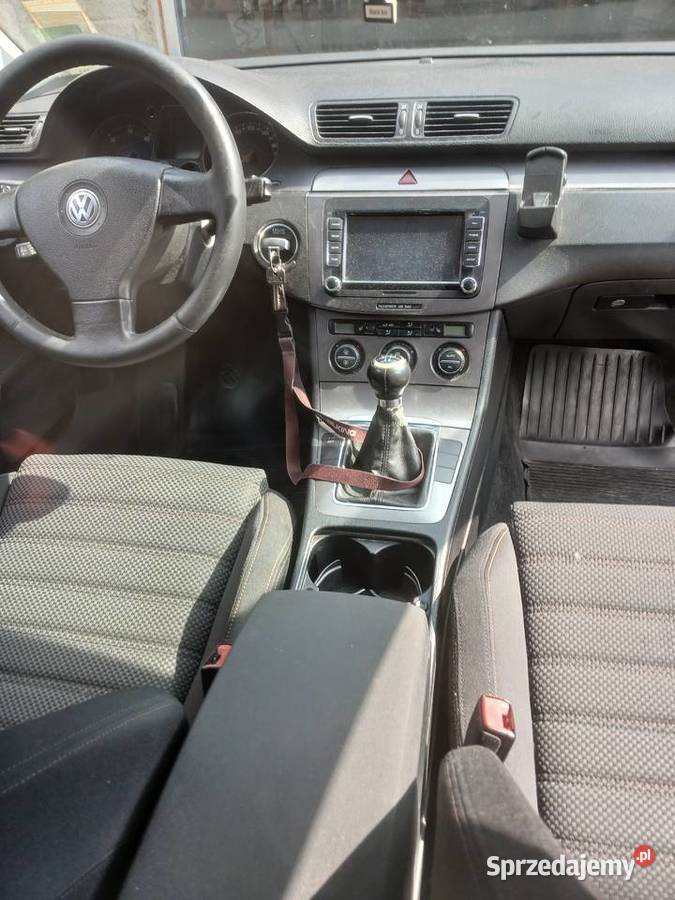 Passat b6 19 105 uszkodzony manualna świętokrzyskie Skarżysko-Kamienna