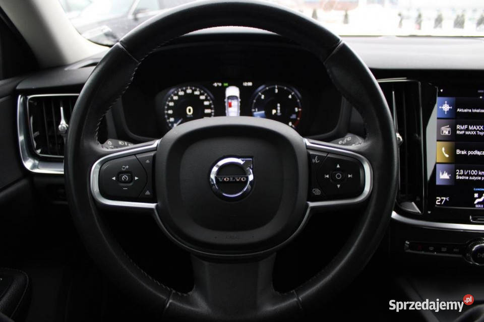 Volvo V60 2021r Tempomat Kamera CarPlay LED FV23 Rok produkcji 2021 Gdańsk