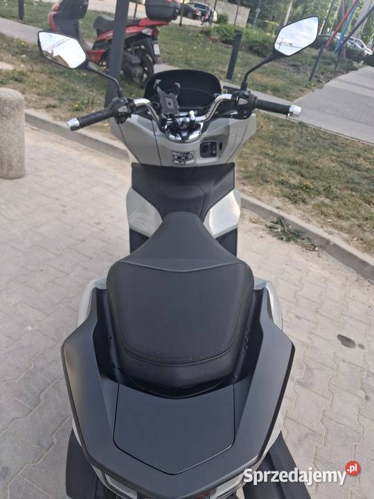 Honda pcx 2025 przebieg 65 salon wrocław Rok produkcji 2024