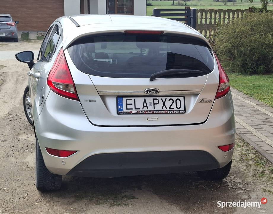 Ford Fiesta MK VII Titanium 14 benz 2012r podgrzewane fotele łódzkie Izydorów