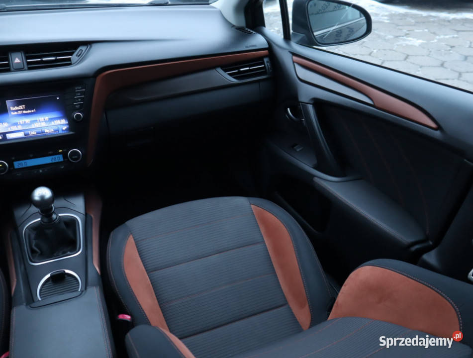 Toyota Avensis 16 Valvematic wspomaganie kierownicy Avensis Łódź