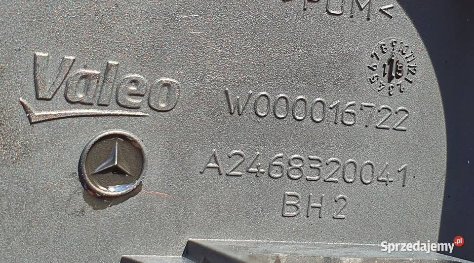 Mercedes CLA W117 Pokrywa Ramienia Wycieraczki Rok produkcji 2015 Radom