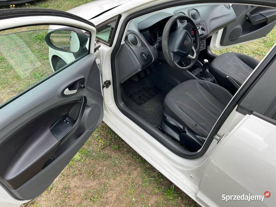 Seat Ibiza 2010r Rok produkcji 2011 Krzyż Wielkopolski sprzedam