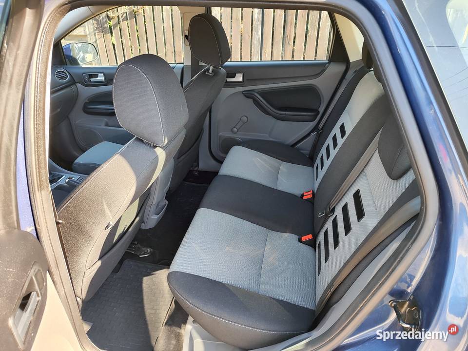 Ford focus benzyna niski przebieg ładny kolor 1596cm3 Piotrków Trybunalski