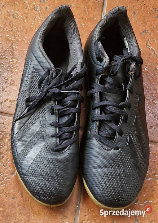 Halówki Adidas rozmiar 44 23 90 Piłka nożna Piłka nożna
