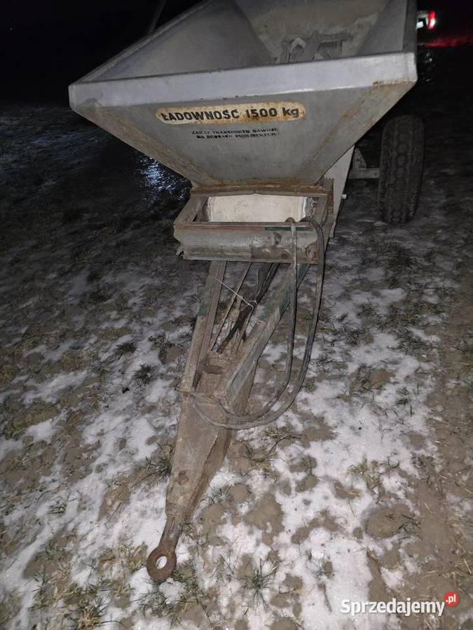 Rozsiewacz do wapna piast rcw Rolnictwo kujawsko-pomorskie Mogilno