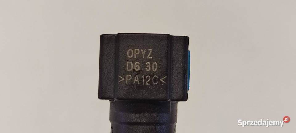 MAZDA 2 TOYOTA YARIS IV PRZEWÓD PALIWA 15 HYBRID osobowe sprzedam