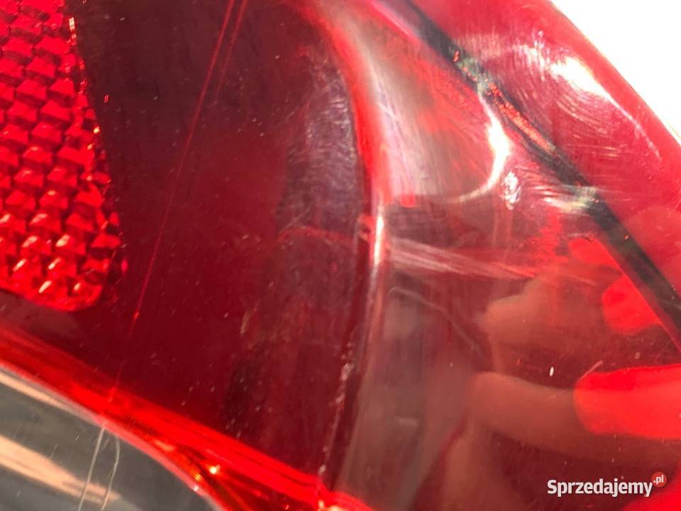 LAMPA LEWY TYŁ CITROEN C4 II Hatchback ŚWIATŁO Lampy tylne sprzedam