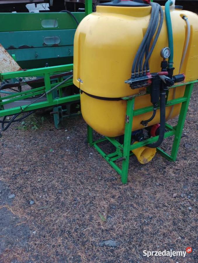 Opryskiwacz polowy 400 l nieuszkodzony Skała