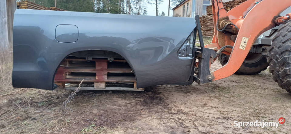 Paka tylna skrzynia TOYOTA HILUX Extracab 2023 r pełny VAT Izabelin sprzedam