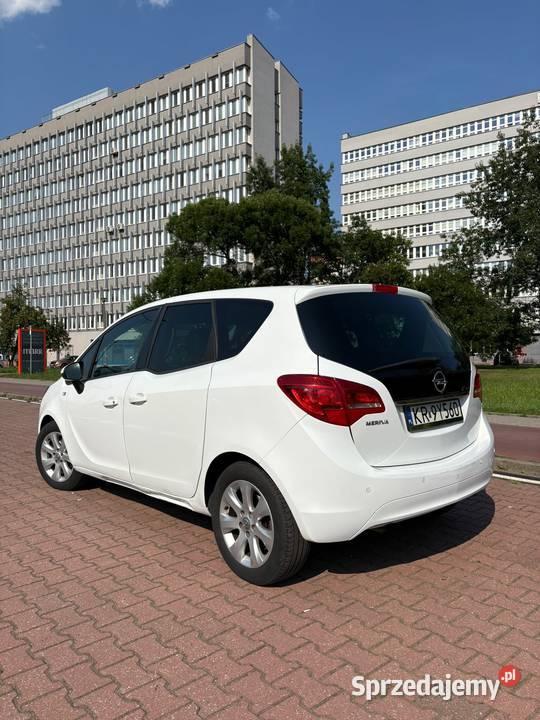Opel Meriva OC na 2 Komplety kół nieuszkodzony Kraków sprzedam