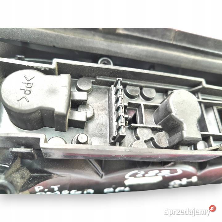 LAMPA PRAWA Opel Omega B FL C KOMBI 19992003 Chełm