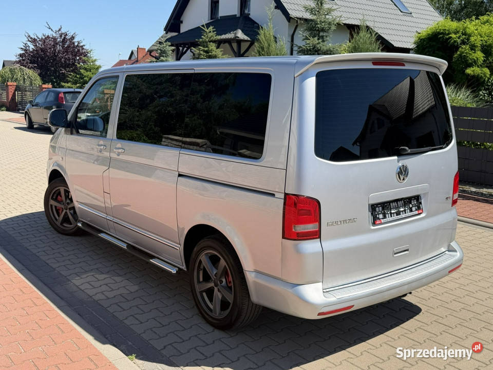 Volkswagen Multivan Volkswagen Multivan Highline srebrny Gostyń