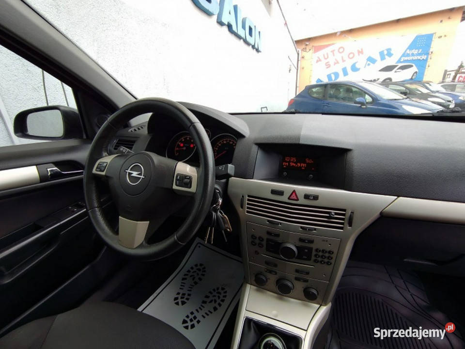 Opel Astra klima elszyby Org radio CD Isofix Rok produkcji 2008 Astra Racibórz