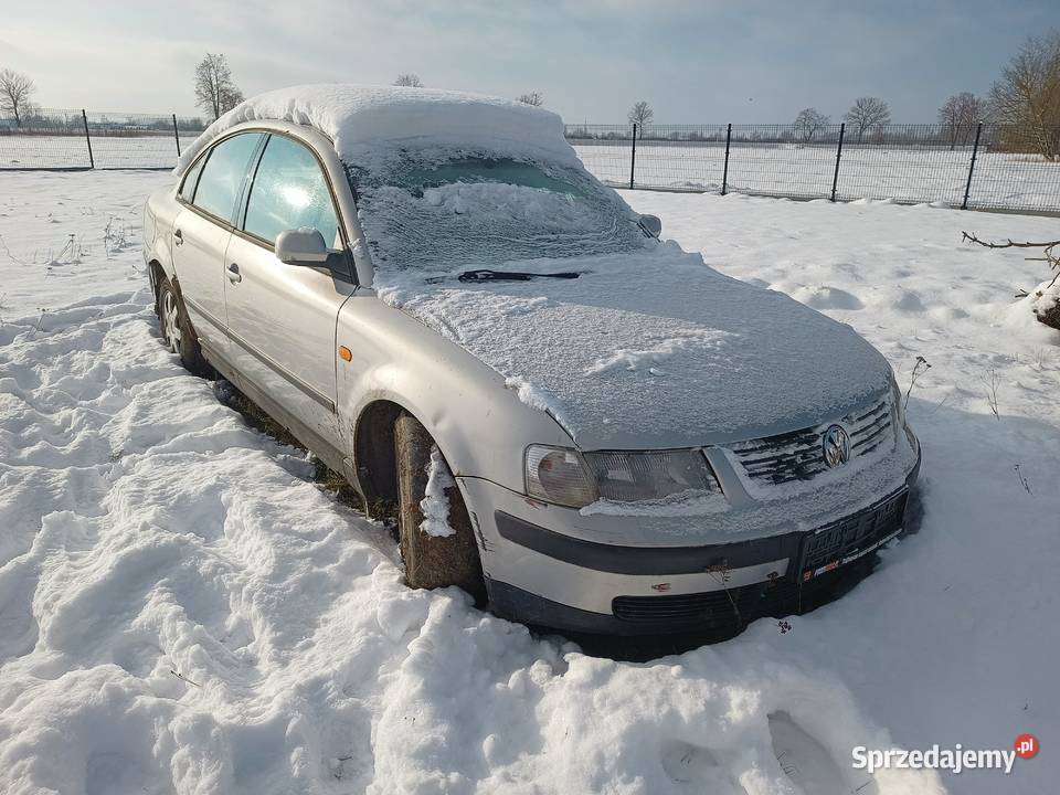Passat B5 19 TDi 110 części 211845km Passat świętokrzyskie