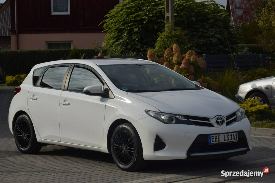 Toyota Auris 13B Klima 2015r Oryginał Lakier 2 manualna Majdan Sieniawski