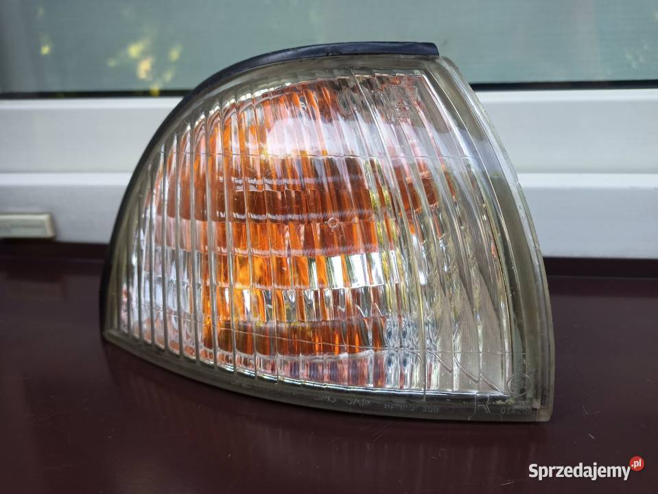 Daewoo Nexia kierunkowskaz kierunek migacz prawy Sieradz