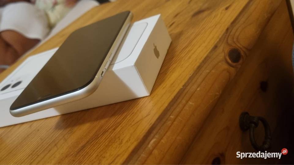iPhone 11 zadbany nowy Apple / iPhone Zielona Góra