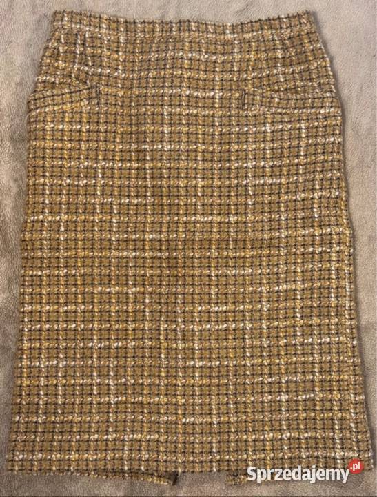 Stylowa musztardowa spódnica z brązową podszewką