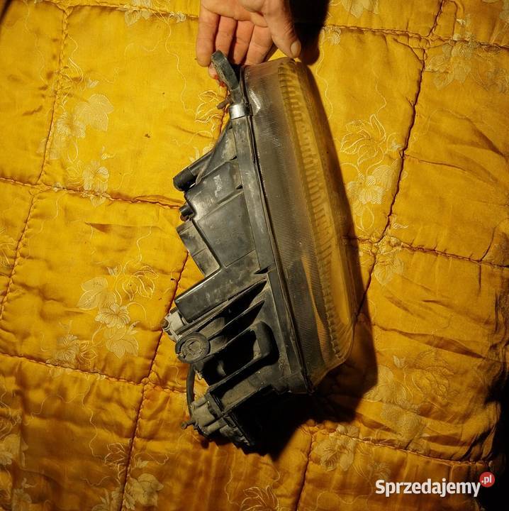 Lampa przednia prawa i lewa Mazda 323 Ba Kraków sprzedam