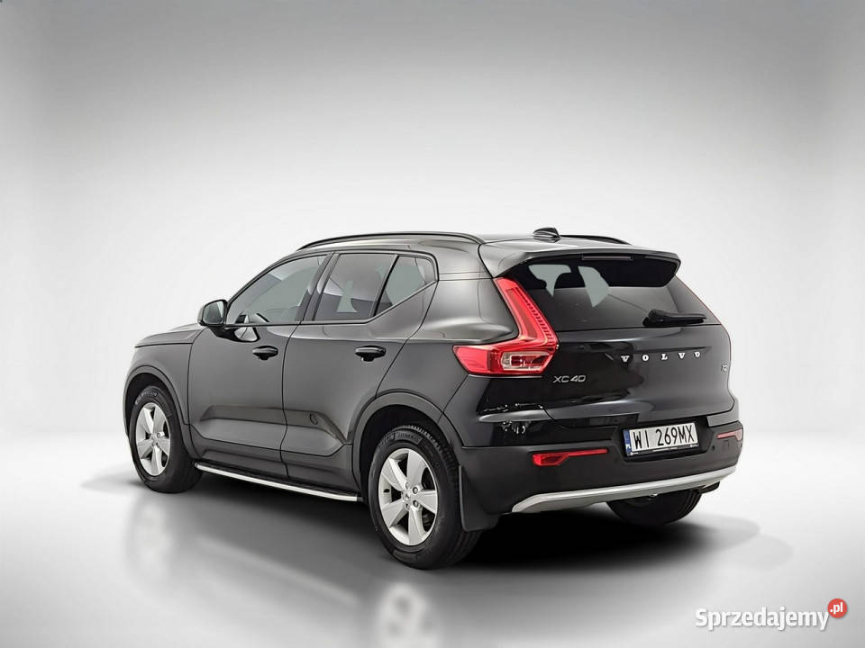 Volvo XC 40 T2 Essential Z Polskiego Salonu 4/5 Warszawa