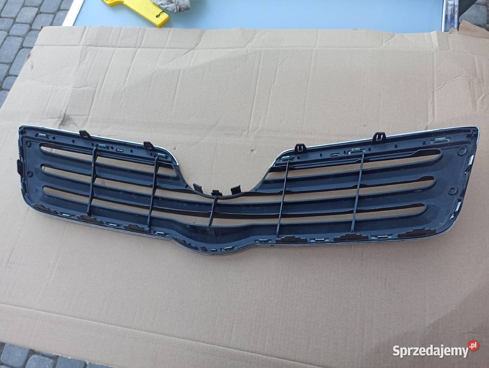 ATRAPA GRILL TOYOTA AVENSIS T25 LIFT 20062008 Bolesławiec