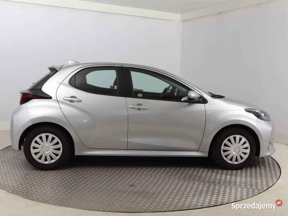 Toyota Yaris 15 VVTi Hybrid Bielany Wrocławskie