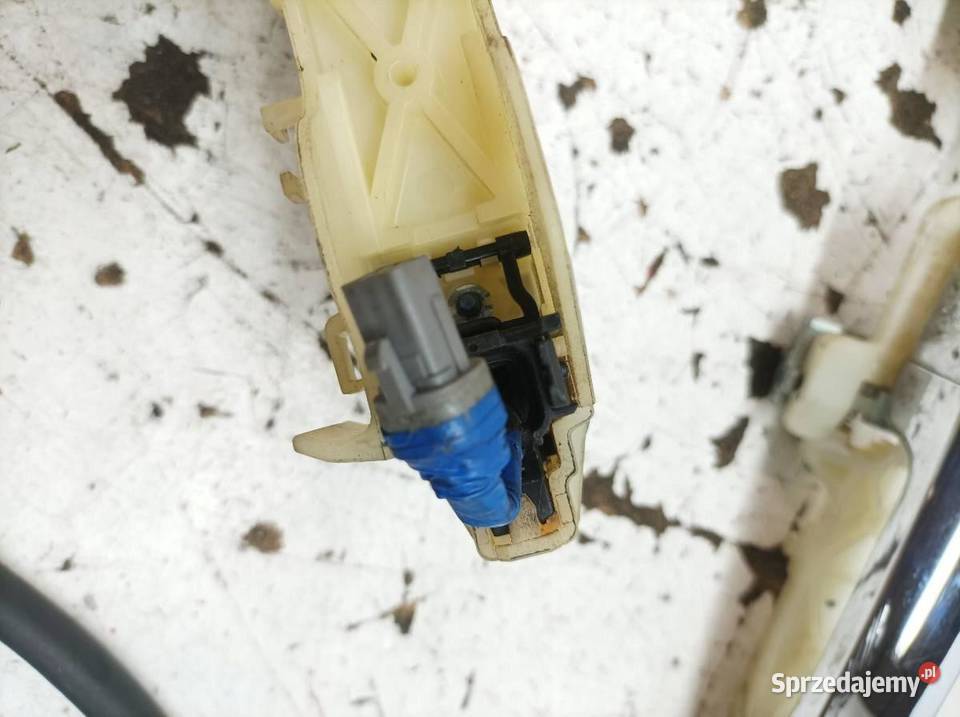 KLAMKA ZEWNĘTRZNA PRAWA PRZÓD KEYLESS Hyundai Części samochodowe