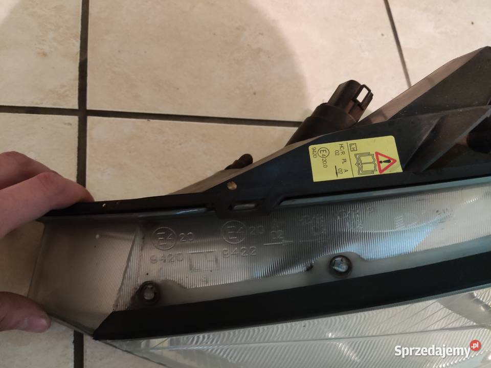 Reflektor lampa ford focus MK1 2001 lewa