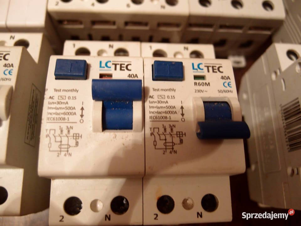 Zabezpieczenia różnicówka wył nadprądow łódzkie Łódź