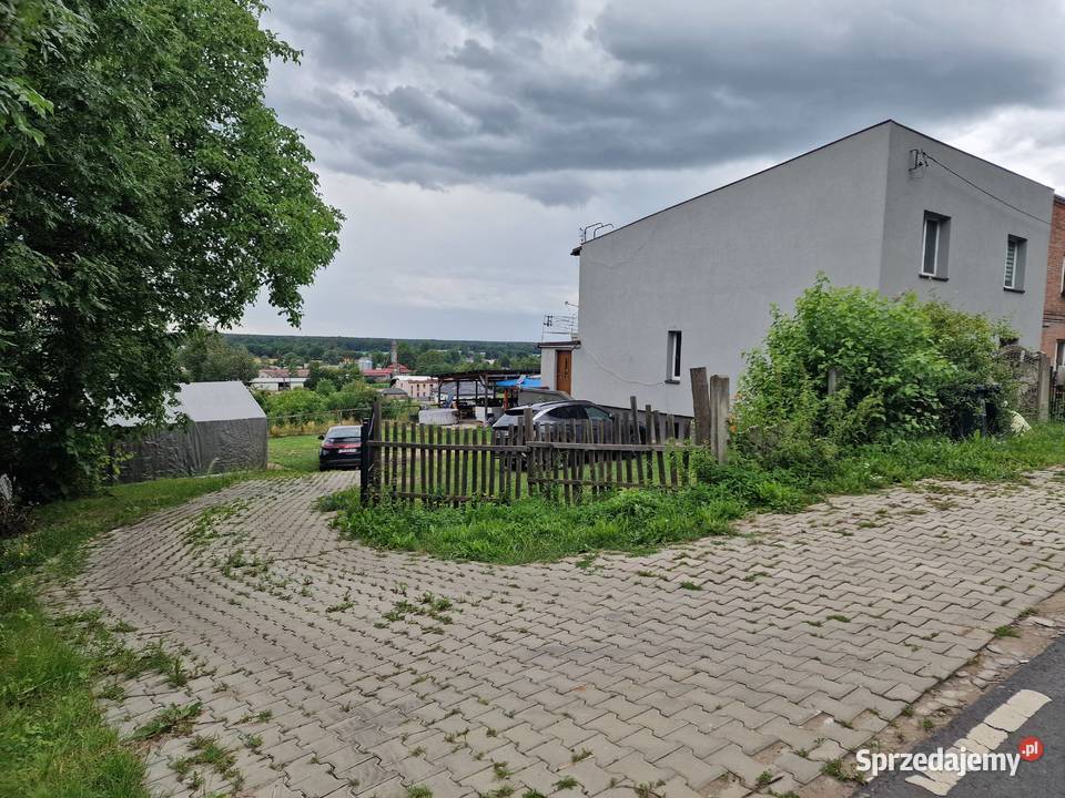 Dom z piękna działką w super lokalizacji Woźniki 2586m2