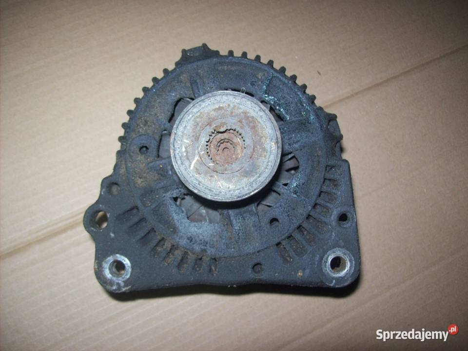 Passat B4 Golf III 19 TDI Alternator 90A osobowe mazowieckie