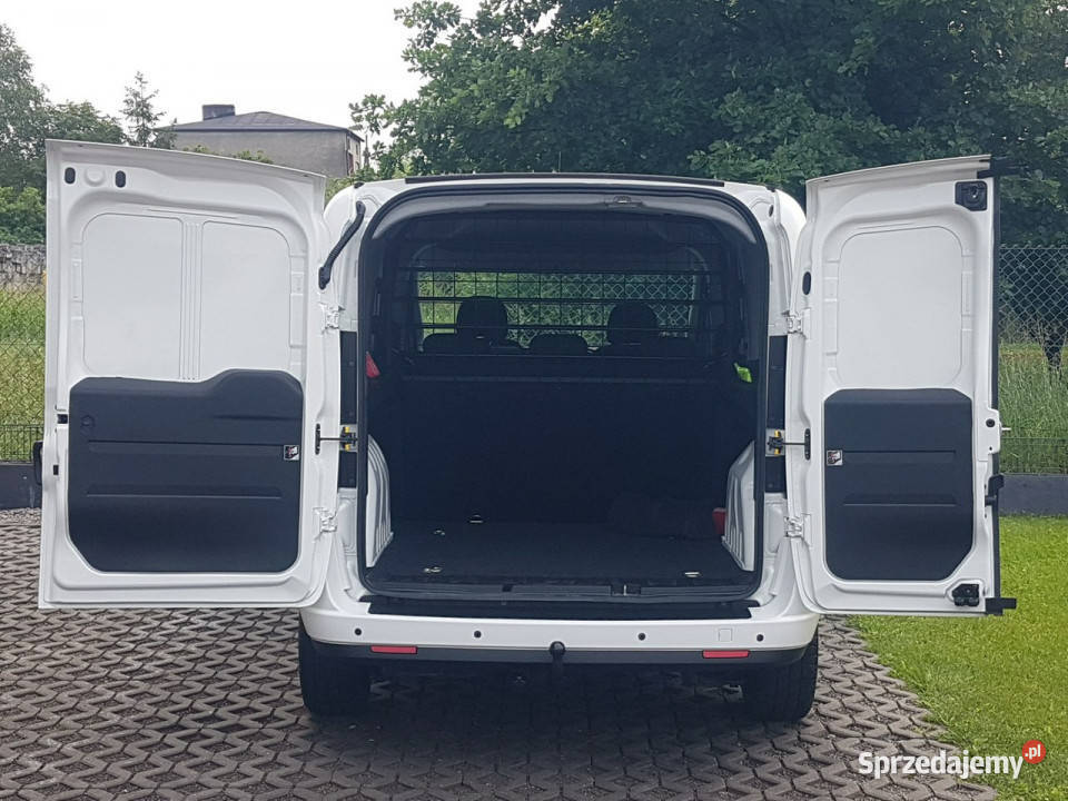 Fiat Doblo MAXI 5 OSÓB DŁUGI KLIMA 6BIEGÓW Poręba sprzedam