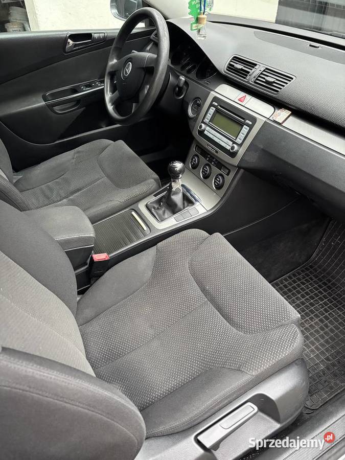 Sprzedam Volkswagena Passata B6 19 TDI Wyśmierzyce